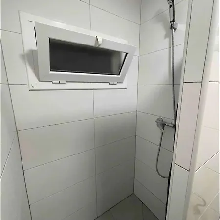 Cozy Next To El Prat Airport Camping